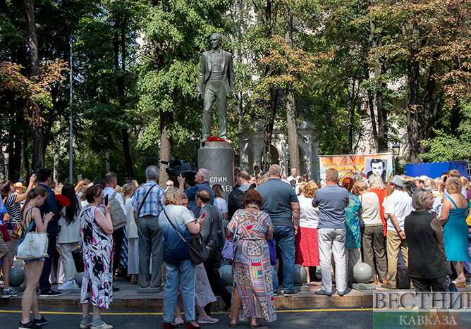 В Москве отпраздновали 80-летие со дня рождения Муслима Магомаева (Фото)